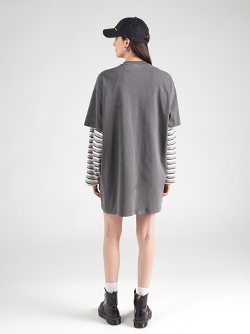 Carhartt WIP Shirt 'Nelson Grand' in Grey