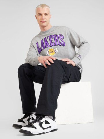 NEW ERASweater majica 'NBA' - siva boja