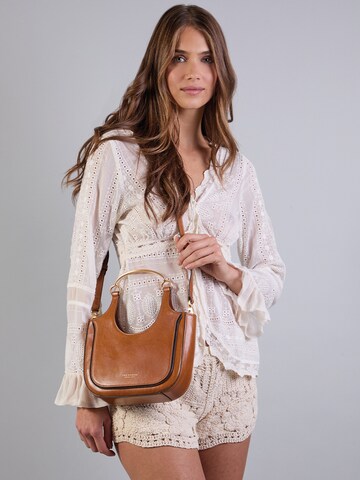 The Bridge Shoulder Bag in Brown