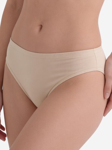 Nina von C. Slip 'Motion' in Beige