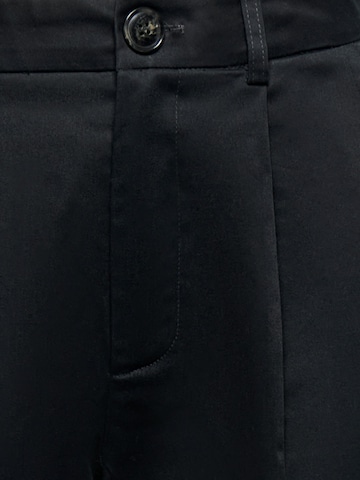 ONLY Barrel Chino trousers 'ONLCasil' in Black