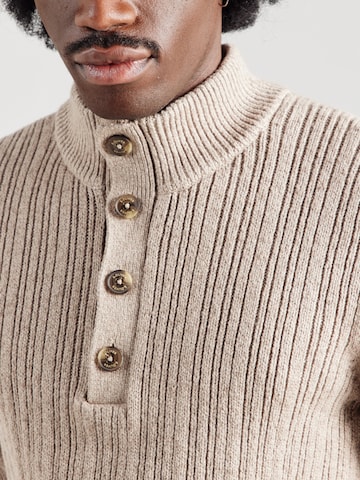 s.Oliver Sweater in Brown