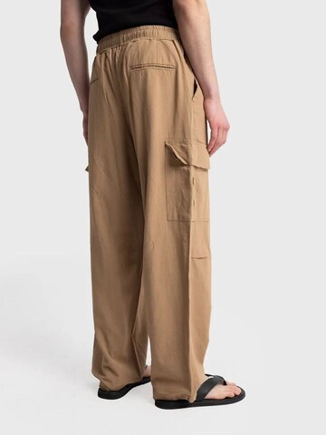 Pantaloni 'Strickhosen' di Giesto in marrone