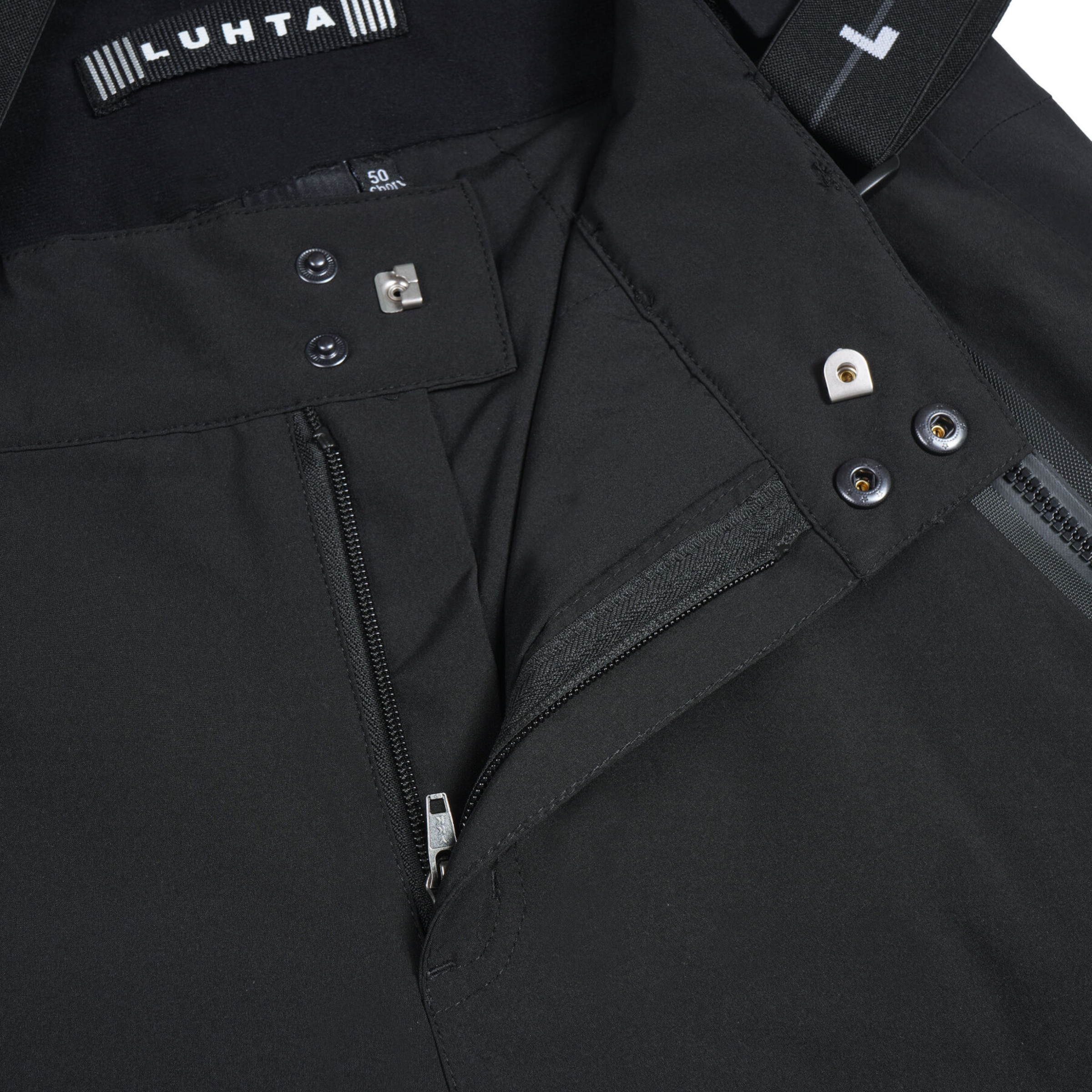 LUHTA Regular Спортен панталон 'Kortepohja' в черно