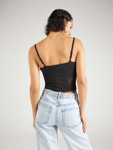 Top 'BARE' de la HOLLISTER pe negru