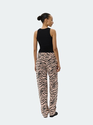 Sofie Schnoor Baggy Jeans 'Tokyo' in Red