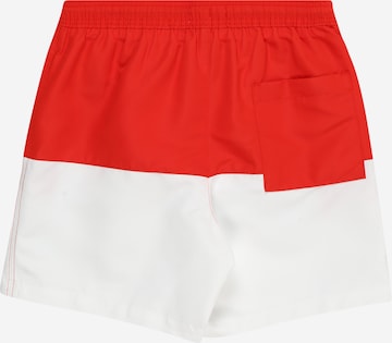 Calvin Klein Swimwear Regularen Kratke kopalne hlače 'Intense Power ' | rdeča barva