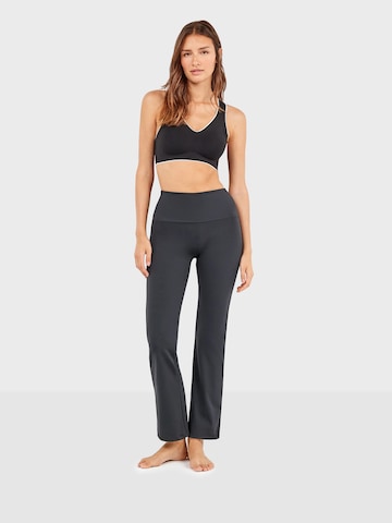 Gisela Regular Leggings in Black