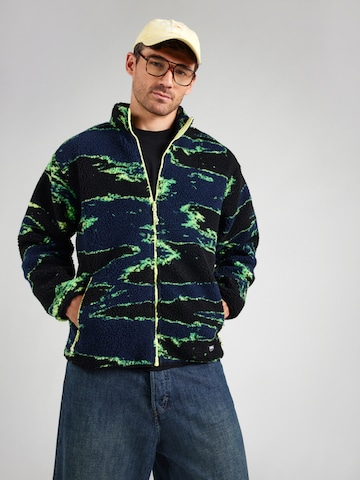 VANSFlis jakna - crna boja: prednji dio