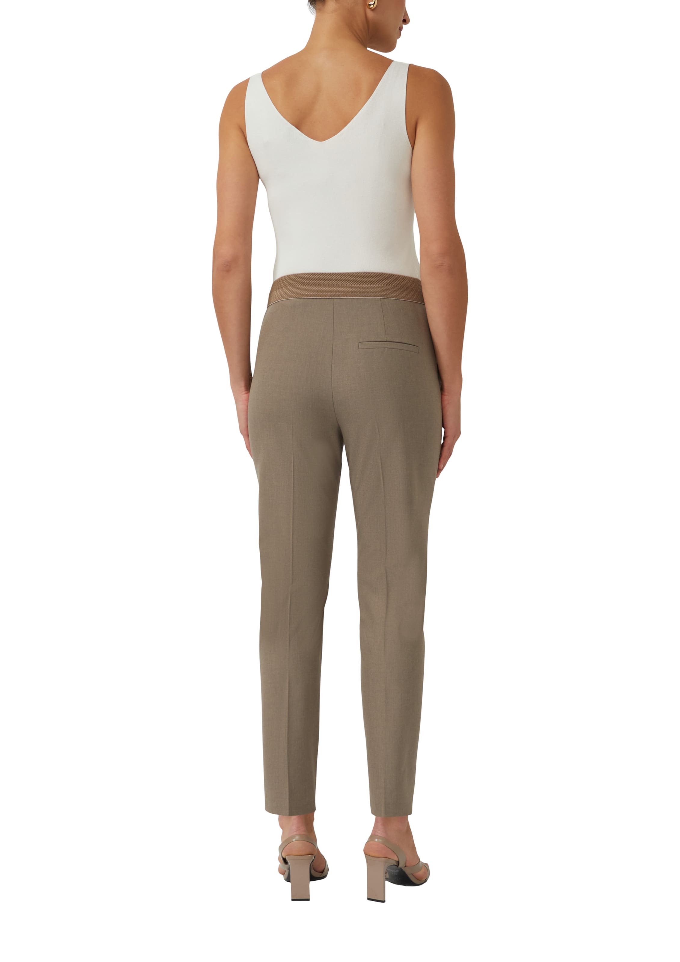 s.Oliver Tapered Hose in Braun