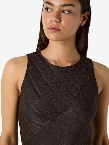 Robe 'Bailey' Noisy may en marron