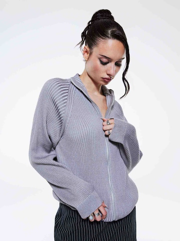 SHYX Knit cardigan 'Doreen' in Grey: front