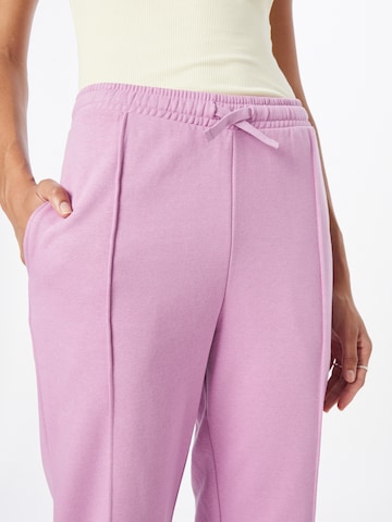 LMTD Tapered Pleated Pants 'KIM' in Purple