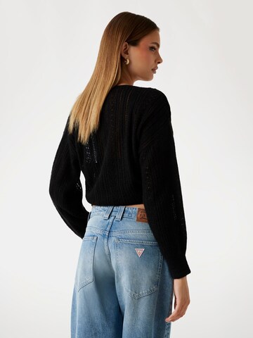 GUESS Pullover in Schwarz