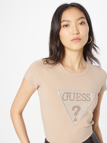 T-shirt GUESS en rose