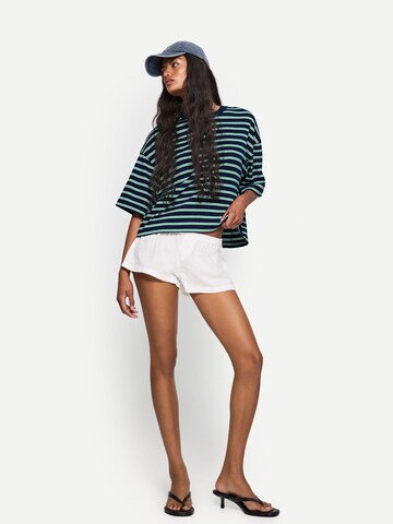 T-shirt Bershka en bleu