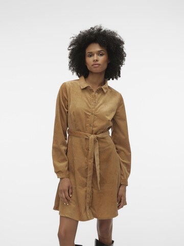 Robe 'NINA' VERO MODA en marron : devant