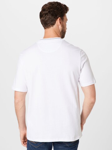 T-Shirt Lyle & Scott en blanc