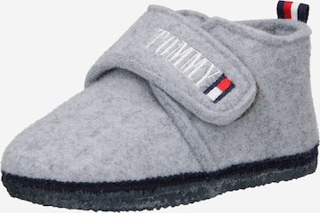 TOMMY HILFIGER Slipper in Grey: front