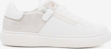 TOMMY HILFIGER Sneakers in Wit