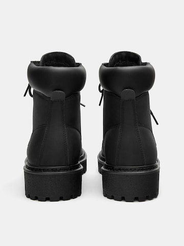 Bottines à lacets 'STWD' Pull&Bear en noir