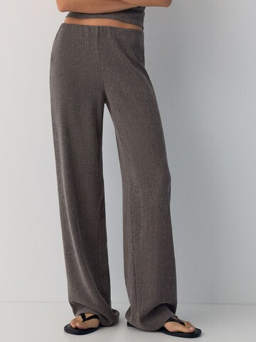 Pull&Bear Wide Leg Hose in Braun: Vorderseite