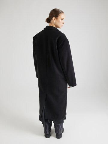 NA-KD Between-Seasons Coat in Black