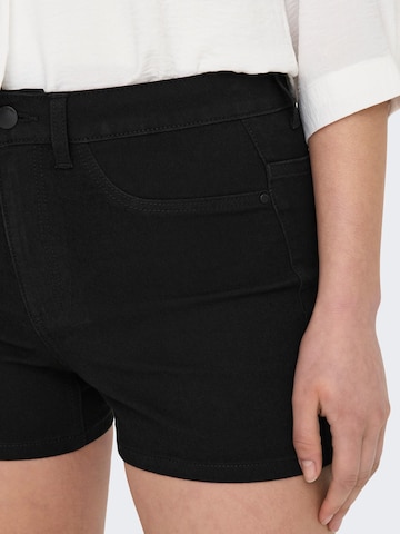 JDY Slimfit Shorts 'TULGA' in Schwarz