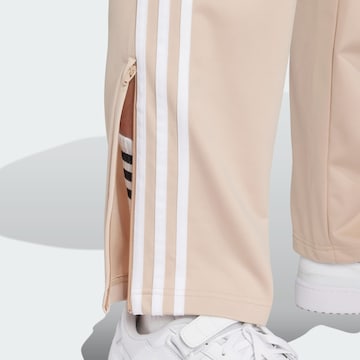 ADIDAS ORIGINALS Štandardný strih Nohavice 'Adicolor Classics Firebird' - Béžová