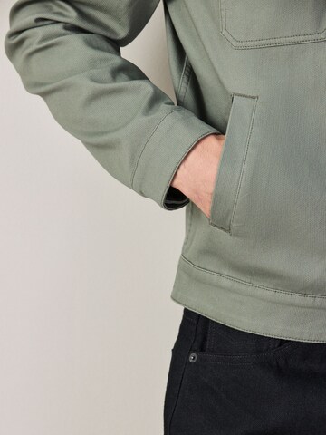 NextPrijelazna jakna - zelena boja