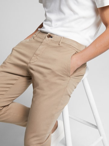 JOOP! Jeans Slimfit Chinohousut 'Steen' värissä beige