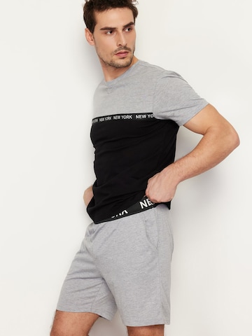 Trendyol Pyjama kort in Grijs