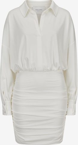 Robe-chemise Nicowa en blanc : devant