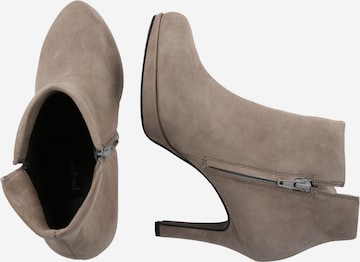 Paul Green Ankle Boots in Grey