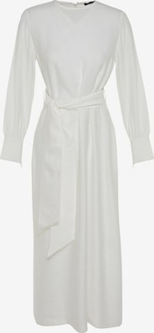 Robe Trendyol en blanc : devant