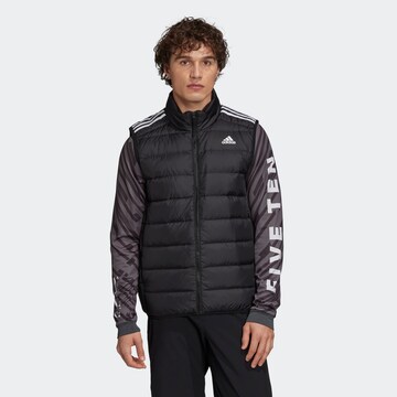 Gilet de sport 'Essentials Light Down' ADIDAS SPORTSWEAR en noir : devant