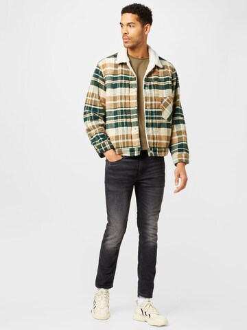 LEVI'S ® Übergangsjacke 'Type 1 Sherpa Trucker' in Grün