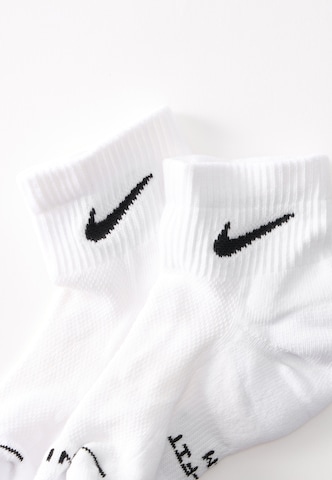Nike Sportswear Socken in Weiß