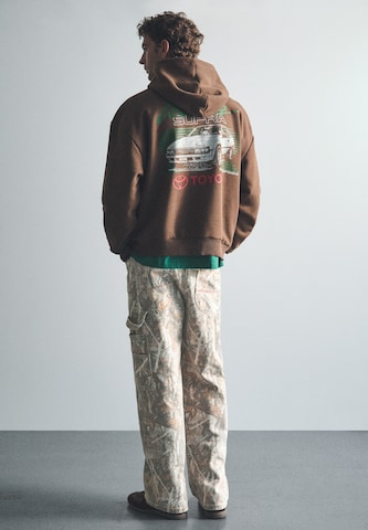 Pull&Bear Широка кройка Карго панталон 'STWD' в бежово