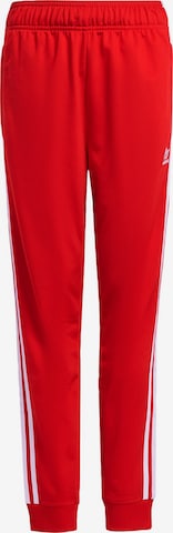 Effilé Pantalon 'Adicolor' ADIDAS ORIGINALS en rouge : devant