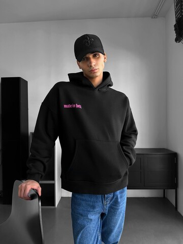 Kleidermafia Collegepaita 'Oversize Made in Hell Hoodie - Black and Lila' värissä musta