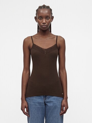 Top de la HOLLISTER pe maro: față