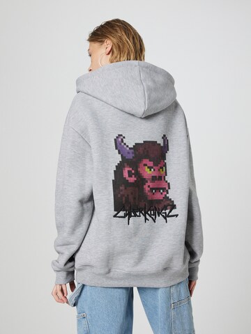 About You x Cyberkongz Sweatshirt 'Ben' in Grijs