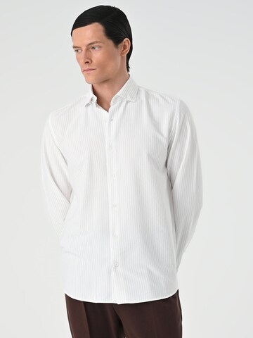 balta Antioch Standartinis modelis Marškiniai: priekis