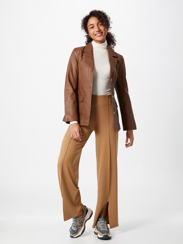 Gina Tricot Loose fit Trousers 'Harper' in Brown