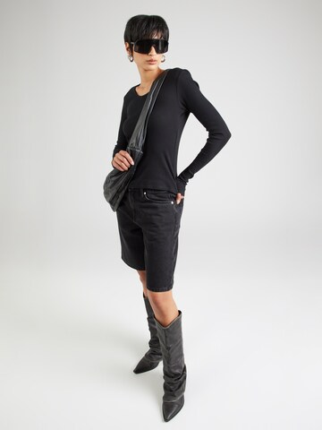 Maglietta di WEEKDAY in nero