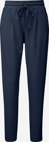 QS Tapered Pleat-Front Pants in Blue: front