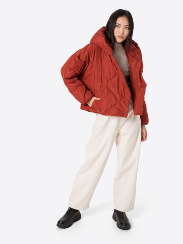 OOF WEAR Between-Season Jacket in Red