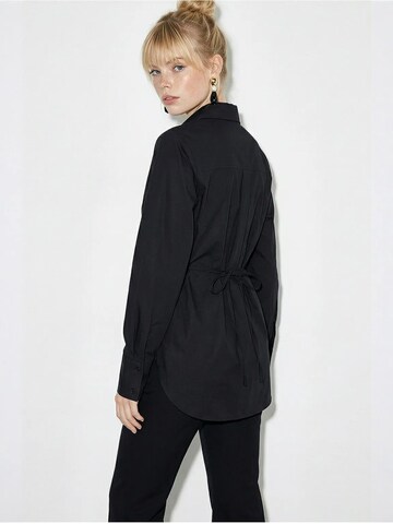 Camicia da donna di Bianco Lucci in nero