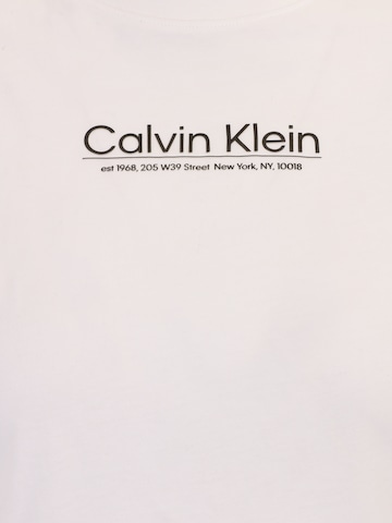 T-shirt Calvin Klein en blanc